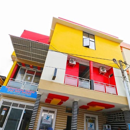 Penginapan Medan Exterior photo