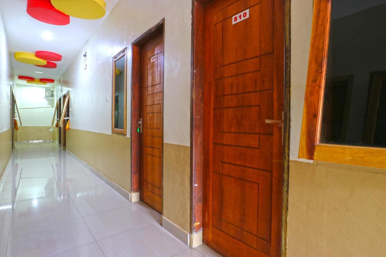 Penginapan Medan Exterior photo