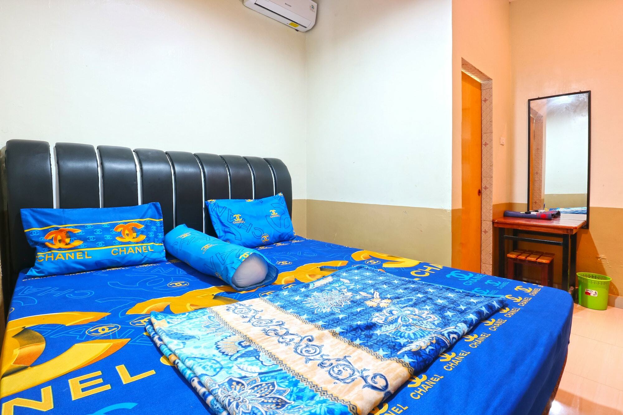 Penginapan Medan Exterior photo